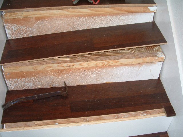 Installing Laminate Stair Treads, How To Install Engineered Flooring On Stairs