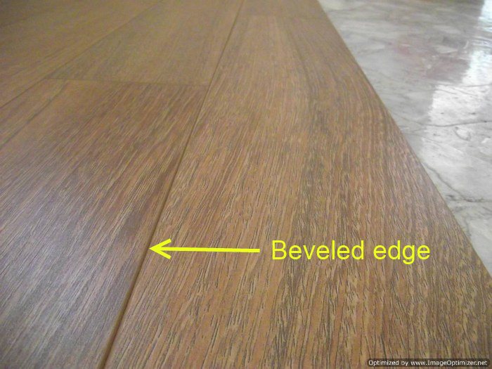 Lamton, Santa Maria 12 mm laminate flooring with beveled edge